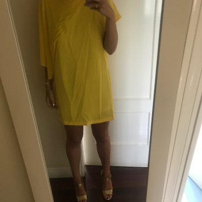 Vestido corto amarillo