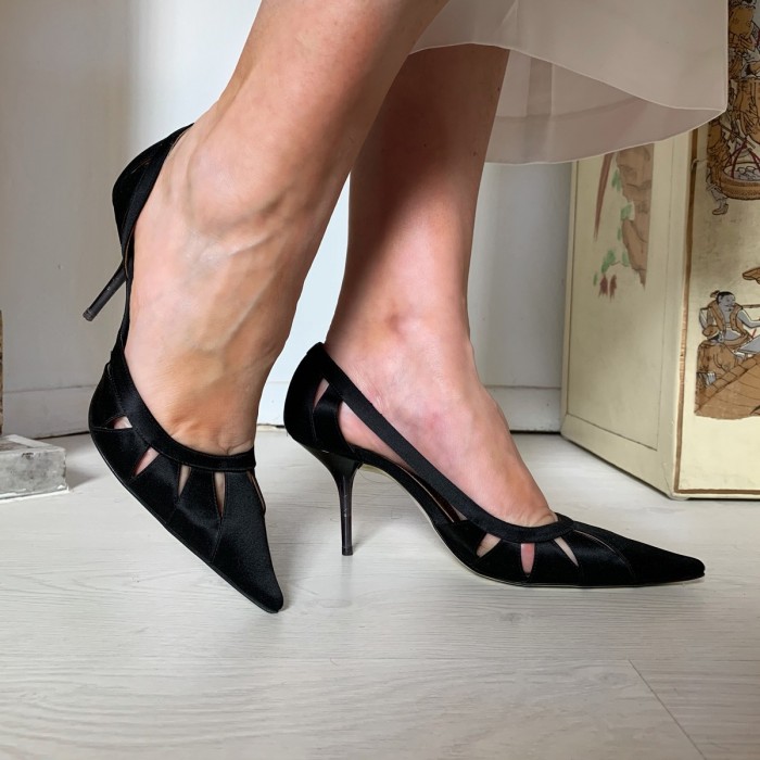 Zapato salón seda negro