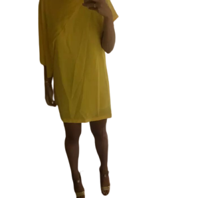 Vestido corto amarillo